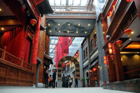 哈尔滨“关东古巷”重温老东北民俗风情