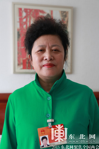 全国人大代表易连军：加快发展失能老人护理事业