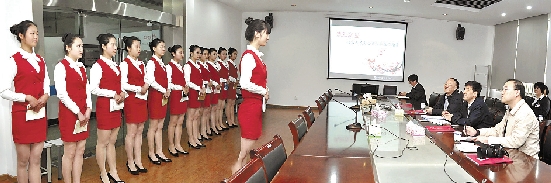 人民大会堂招聘服务员堪比招空姐