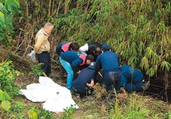 台湾未婚女养不起儿将其掐死埋尸 3年后自首求死