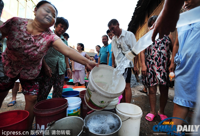 湖南旱情蔓延：引水浇灌农田自救 定点定时供水解旱农之渴