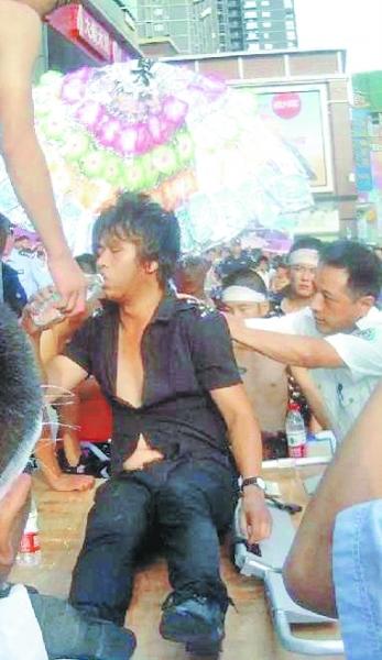 武汉“诈尸”小贩复活照曝光 专家建议从重处罚
