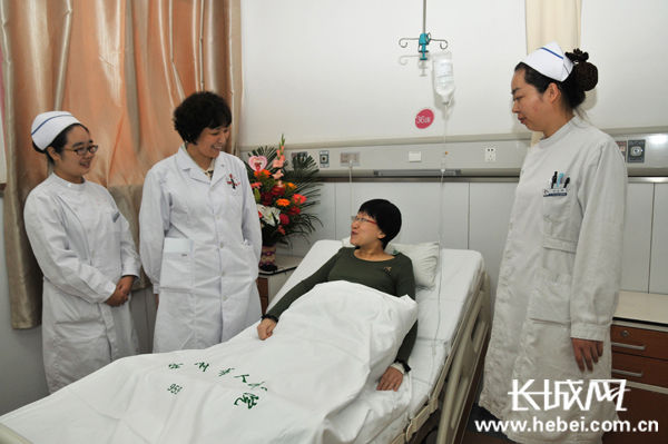 河北医生贾永青顽强敬业故事引发社会强烈反响