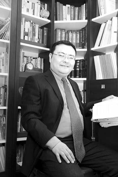 油价暴涨责任不能怪罪中国 抑制油价需强调共同责任