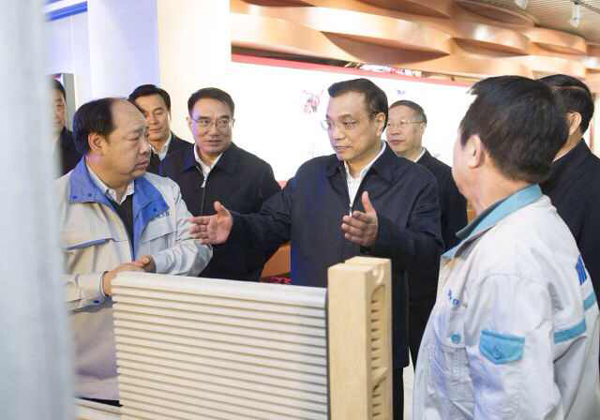 李克强考察沈阳企业：关心治霾技术 建议给科技人员股权