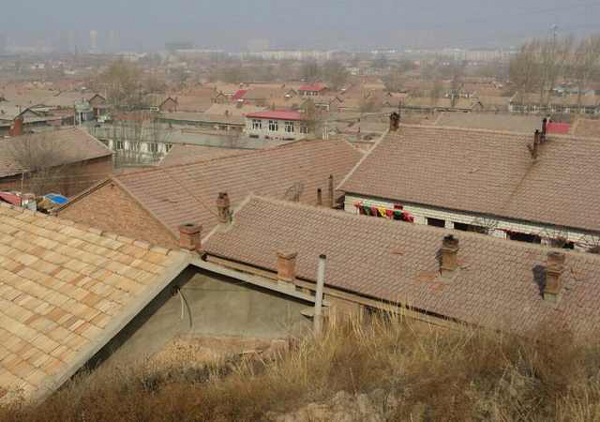 李克强考察赤峰棚户区：一定让你们住上新房