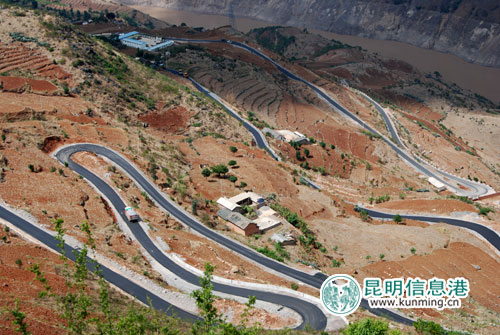 云南路政探索长效机制 力保农村公路安全畅通