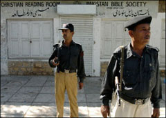 3 engineers killed in car bomb in Pakistan