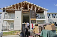 Cops, troops warn holdouts in New Orleans