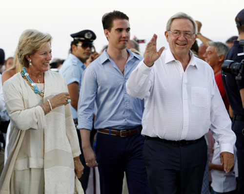 Royal families arrive for wedding of Prince Nikolaos