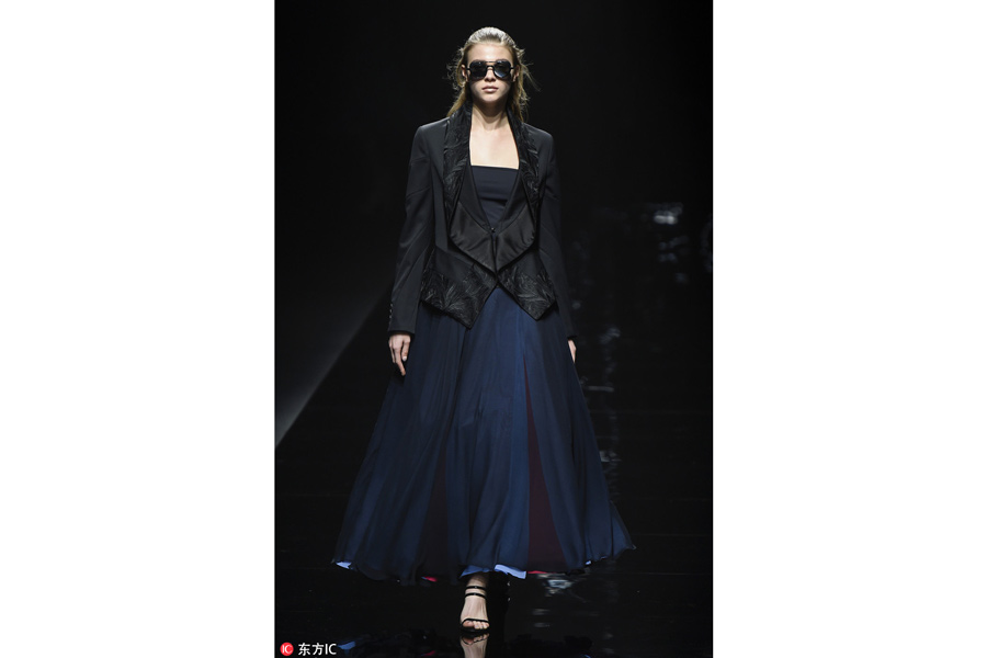 2017 Tokyo Fashion Week: Elza Winkler 056