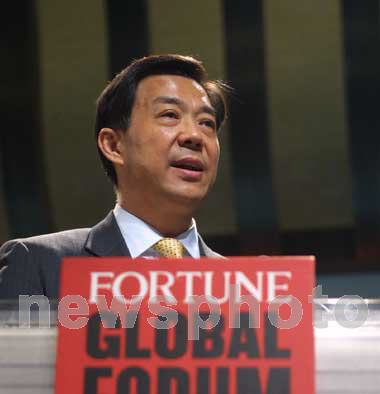 商务部长薄熙来:中国东部人均GDP达到2000美元