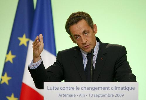 萨科齐：G20峰会须限制银行家红利 否则中途退场