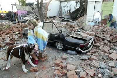 智利南部发生8.8级特大地震 已造成214人死亡