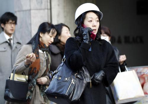 日本发生最大级别地震 核电站周围居民被疏散