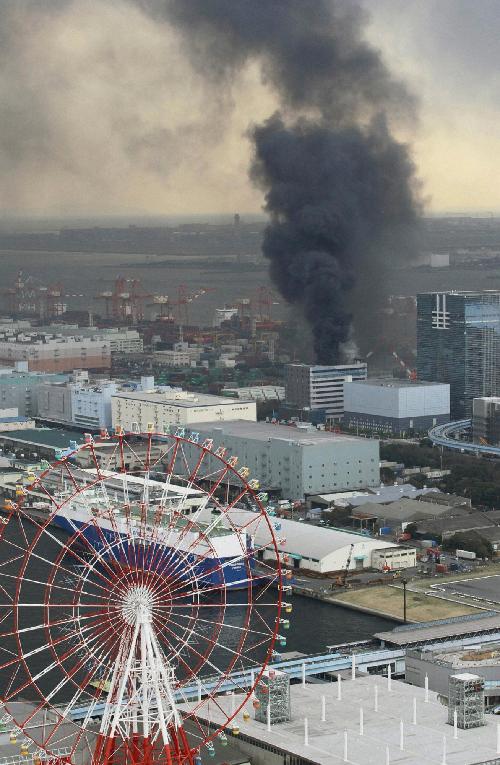 日本发生最大级别地震 核电站周围居民被疏散