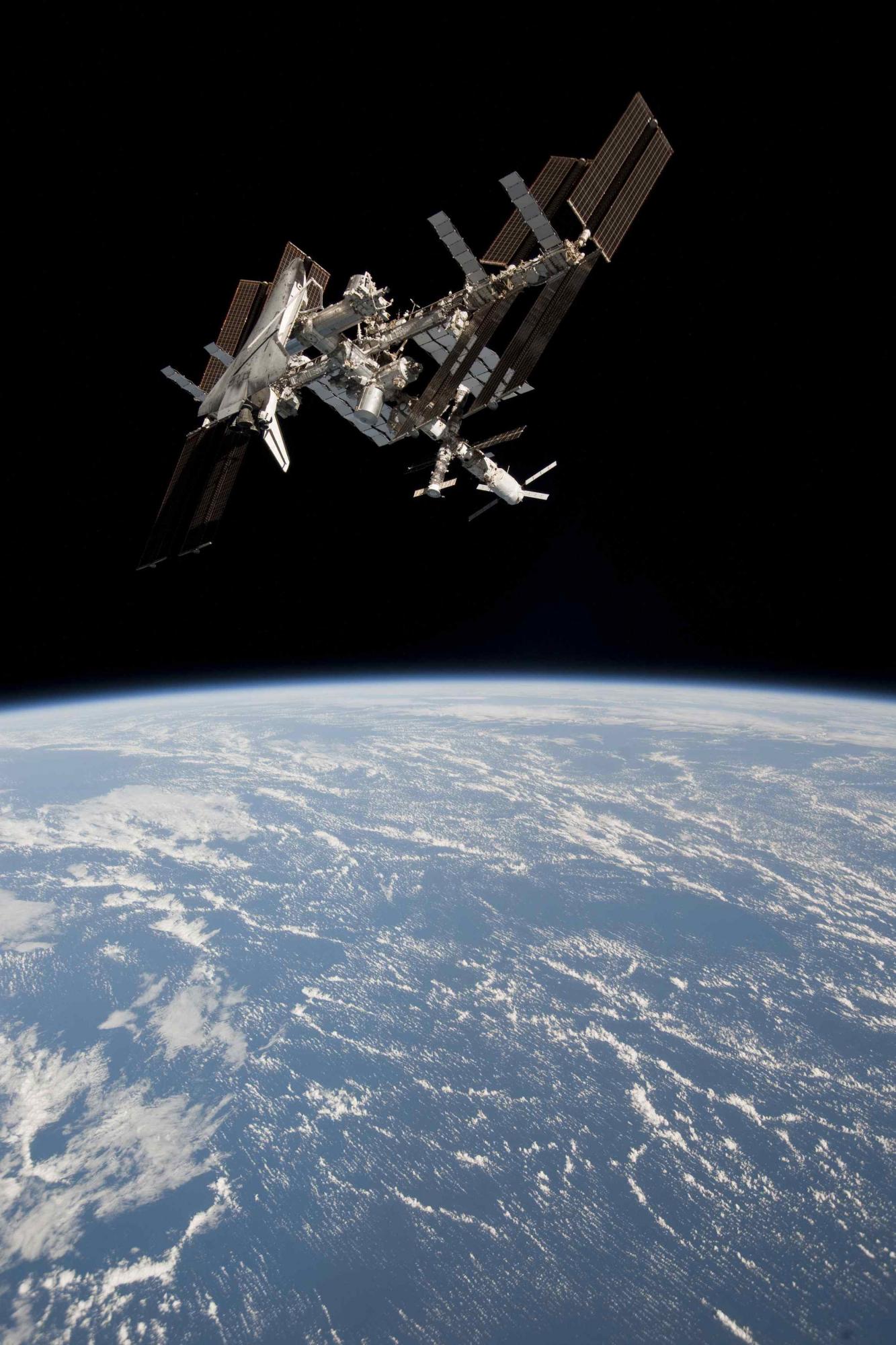 国际空间站2020年“死亡”?造新宇宙飞船美俄较劲