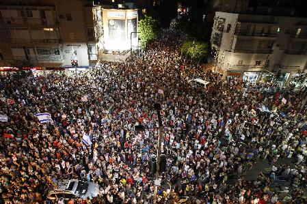 以色列爆发大规模示威活动 20万人抗议物价上涨