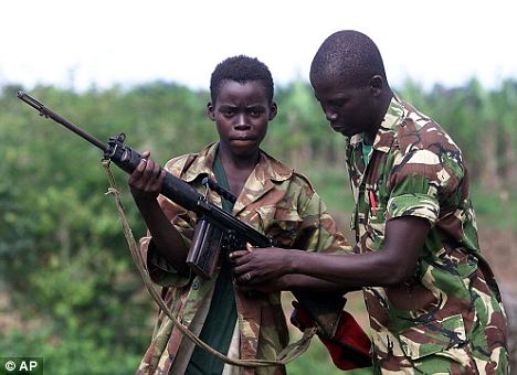 英国曾派4名未成年士兵上战场 招致猛烈批评