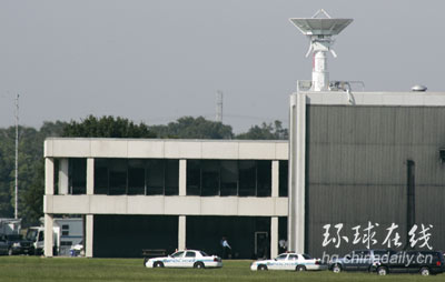 图:美航天中心枪击案凶手及人质身份确定
