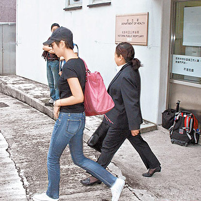 为陪伴料理父亲后事梁朝伟戏份被减(图)