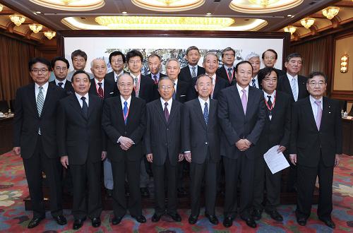 戴秉国在京会见第七届北京－东京论坛日方代表团