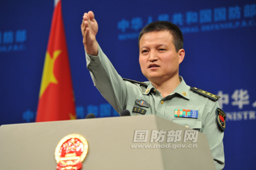 国防部:中国将通盘考虑航母发展建设问题