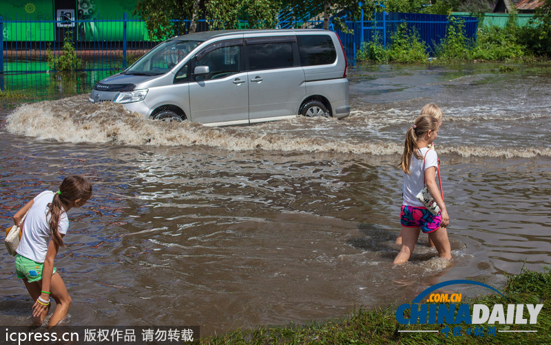 俄罗斯阿穆尔河水位上涨 城市进入紧急状态（高清组图）