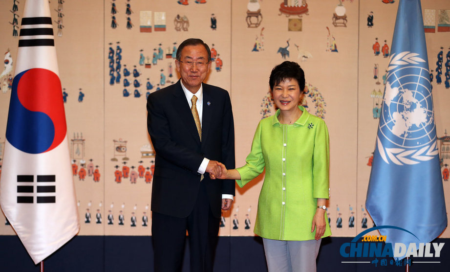 潘基文“回娘家” 与韩国总统朴槿惠举行会谈（高清组图）