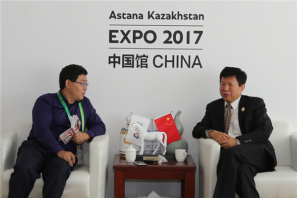 新华社刊发对阿斯塔纳世博会中国馆执行馆长姚瑞的专访