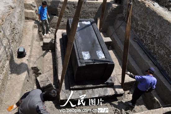 Warring States era tombs excavated in Anhui province