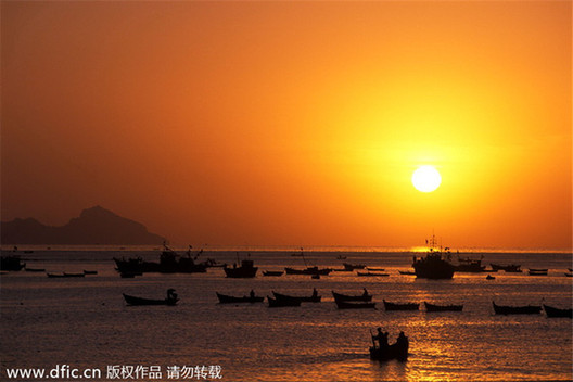 Zhangye, a wonderful place to escape summer heat