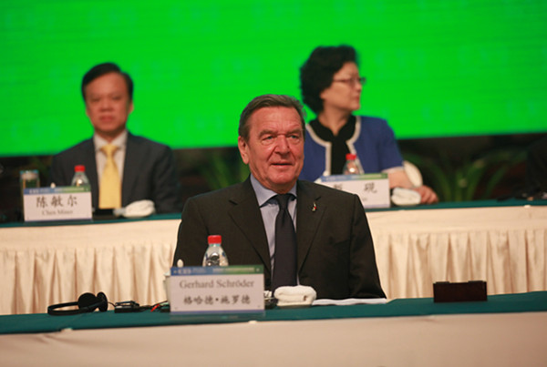 施罗德：全球生态合作才能应对挑战