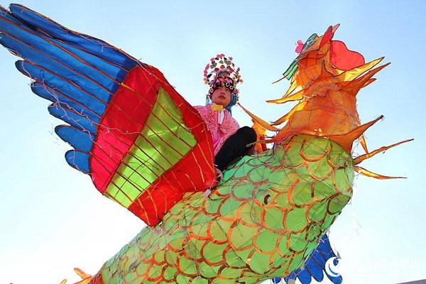 Togtoh county celebrates Lantern Festival