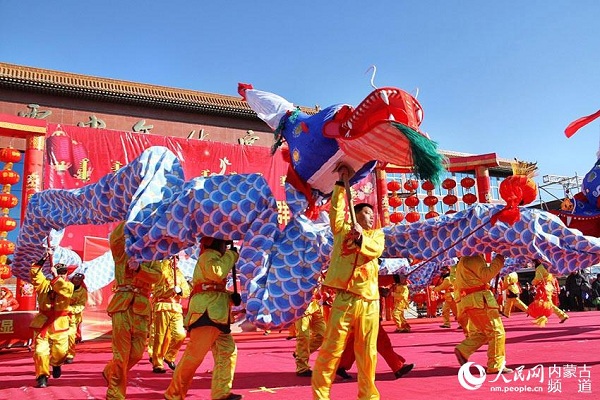 Togtoh county celebrates Lantern Festival