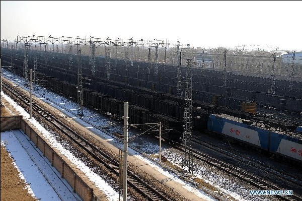 Datong-Qinhuangdao railway gets busier as New Year approaches