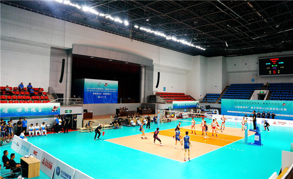 Volleyball players give their all in physical fitness test