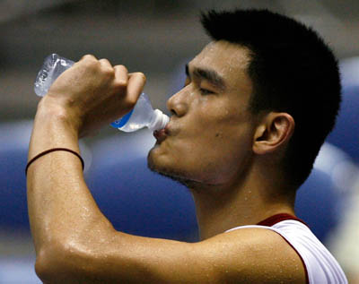 ,,,yao ming,,,world basketball championship,,sapporo,,,