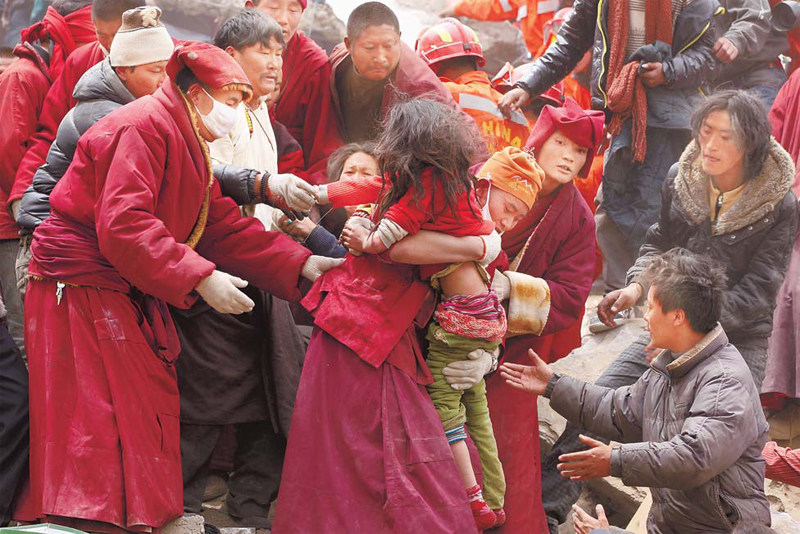 Photos: Yushu quake and rescue efforts