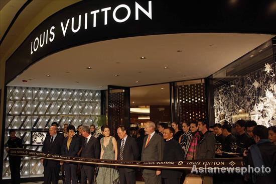 Star-filled grand opening of Louis Vuitton in Shanghai