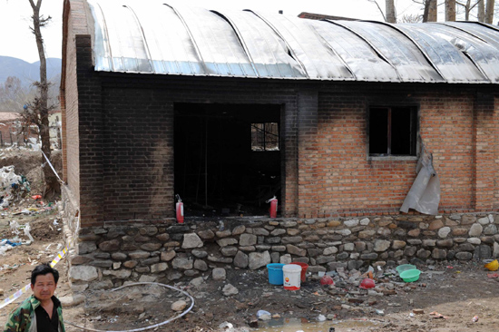Fire kills 10 in workers' dorm in Inner Mongolia