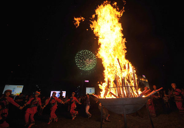 Yi ethnic group celebrates Torch Festival
