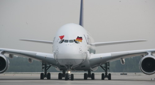Airbus A380 'Peking' starts regular service