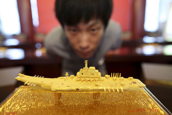 Golden model of Chinese aircraft carrier