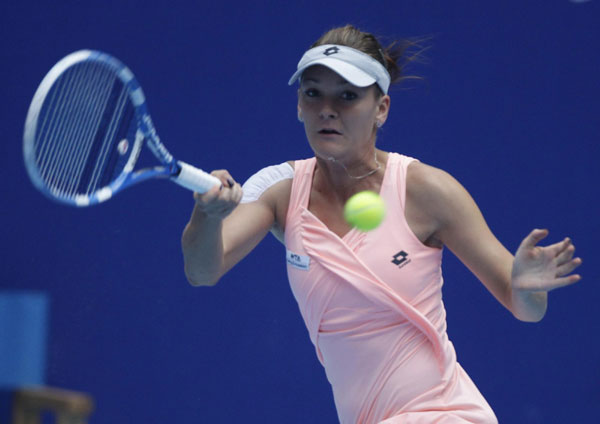 Ivanovic sends Radwanska to China Open semis