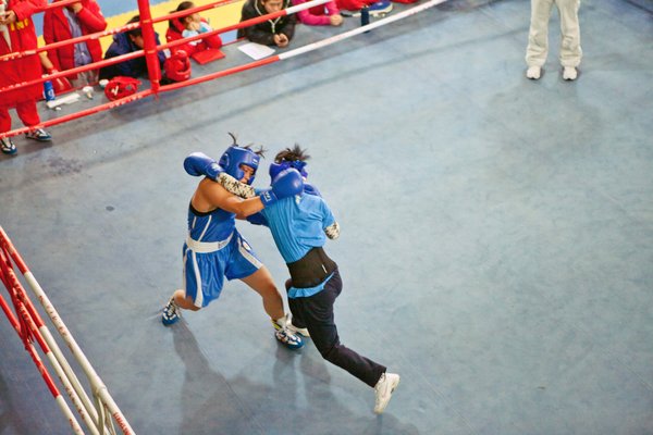 Boxing their way to Olympic gold