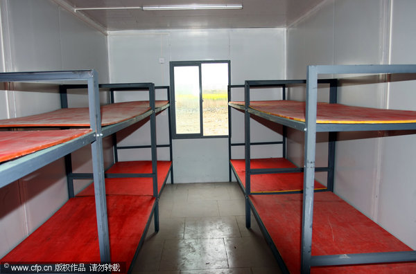 Container apartments rent for 8 yuan a day