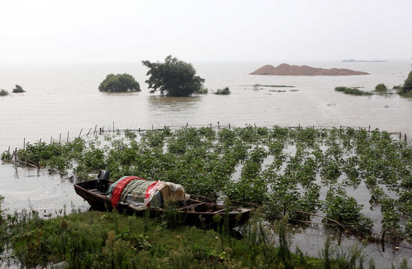 Poyang Lake rises higher than alert level