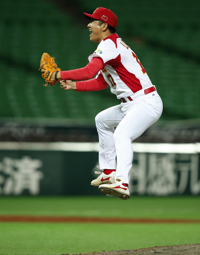 China beat Brazil qualifying first round at WBC