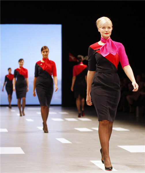 Qantas unveils new uniforms